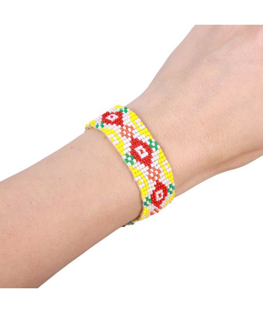 Karoliukų apyrankė su tautiškais raštais